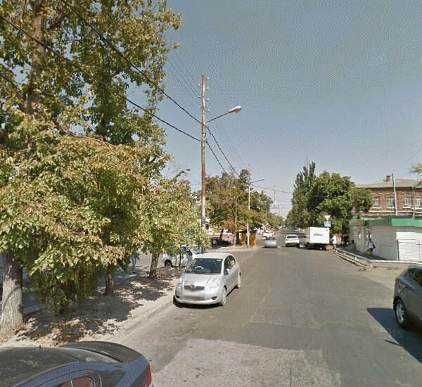 Банкомат ЮниКредита по адресу ул. Железнодорожная, д. 11, супермаркет «Перекресток»