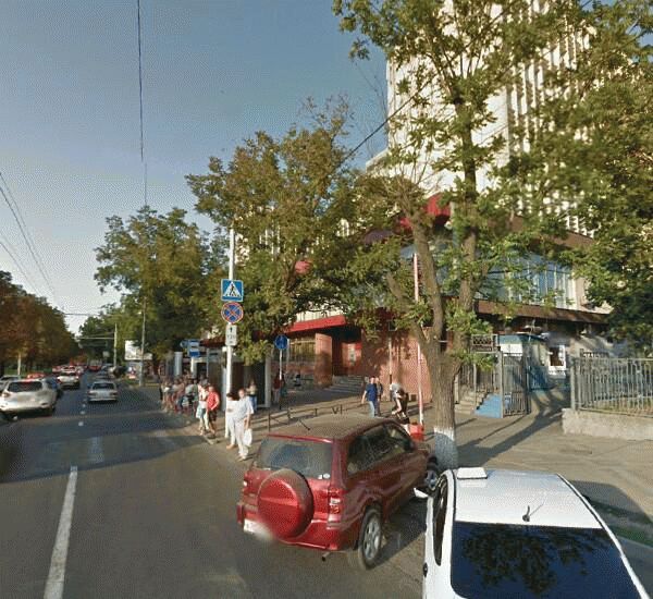 Банкомат Росбанка по адресу ул. Красная, д. 176, магазин «Трек»