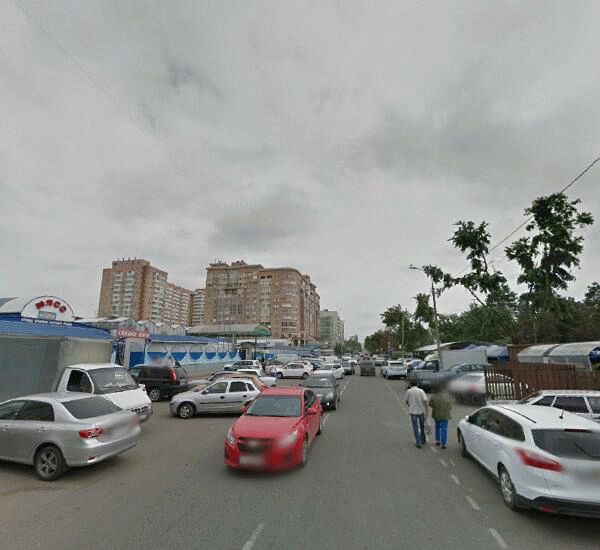 Отделение Уральского Банка Реконструкции и Развития по адресу ул. им. Атарбекова, д. 1/1