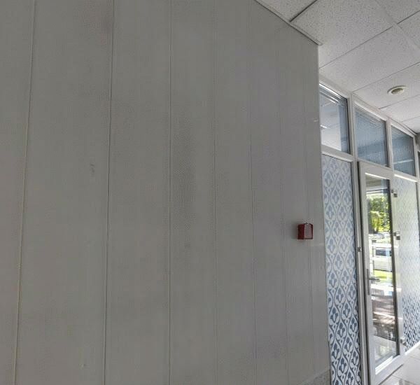 Отделение Уральского Банка Реконструкции и Развития по адресу ул. Красная,  д. 145/1